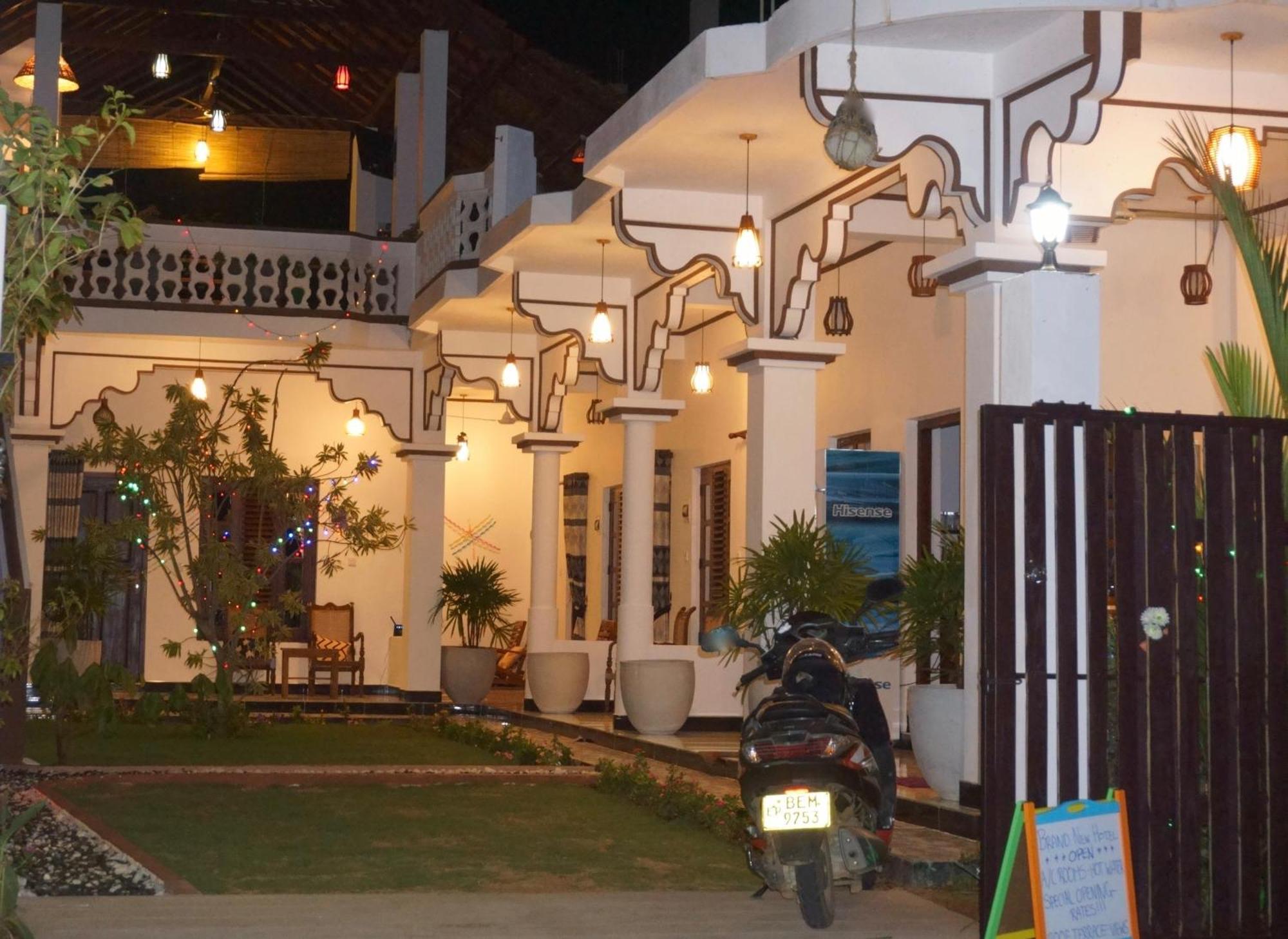 ארוגם Sunset View Beach Hotel מראה חיצוני תמונה