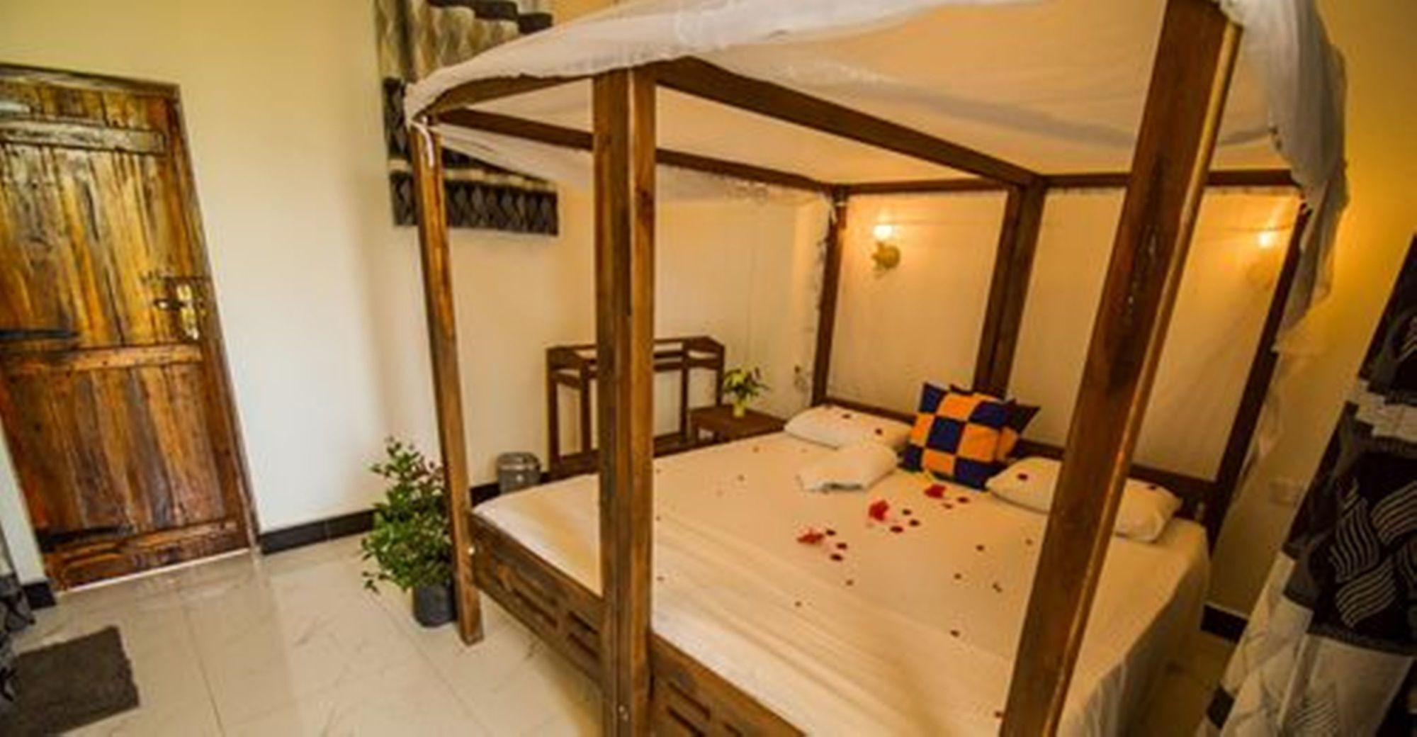 ארוגם Sunset View Beach Hotel מראה חיצוני תמונה